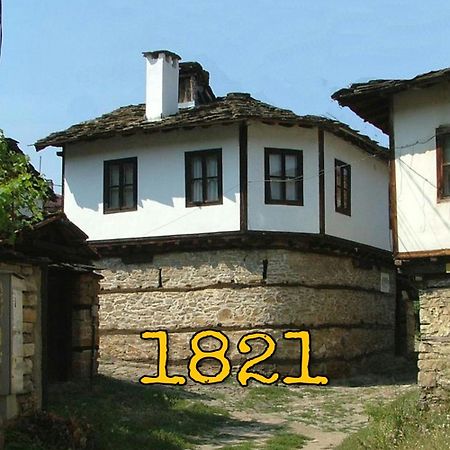 The Tinkov House In Lowetsch Exterior foto