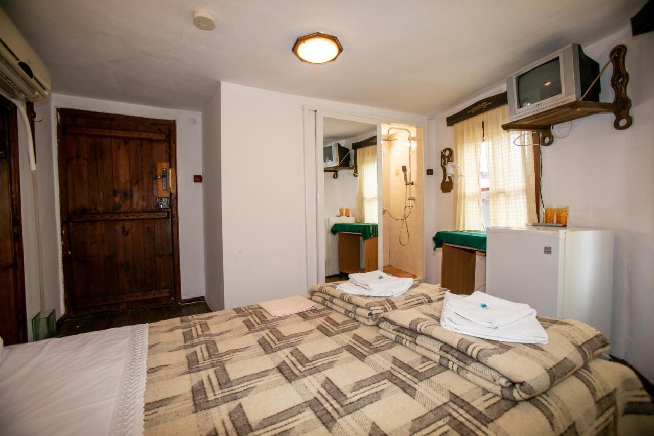 The Tinkov House In Lowetsch Zimmer foto